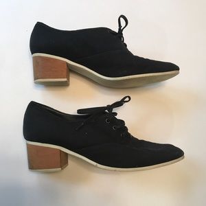 A Detacher designer canvas black oxford lace ups